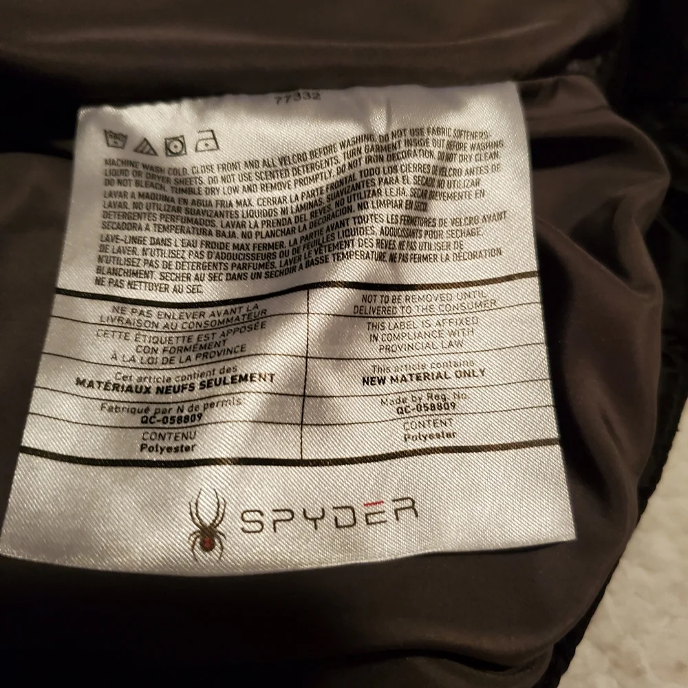 Mens Spyder Puffer Jacket with hood. Size Small.  Black.   In good condition. - Picture 7 of 7